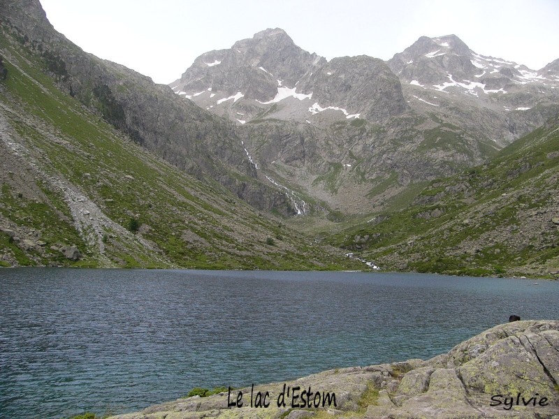 LAC DESTOM