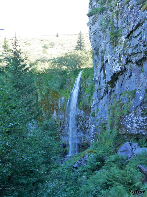 cascades mont dore3