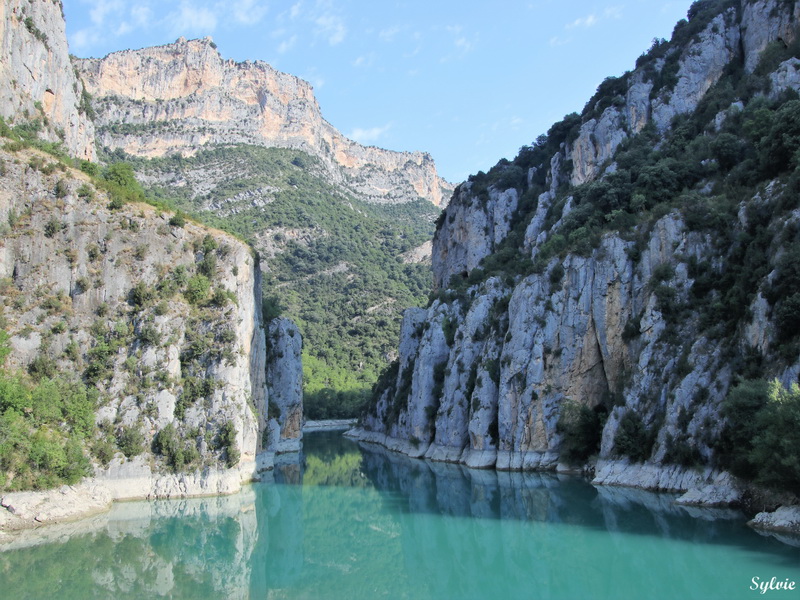 lac de mediano gorge el entremon