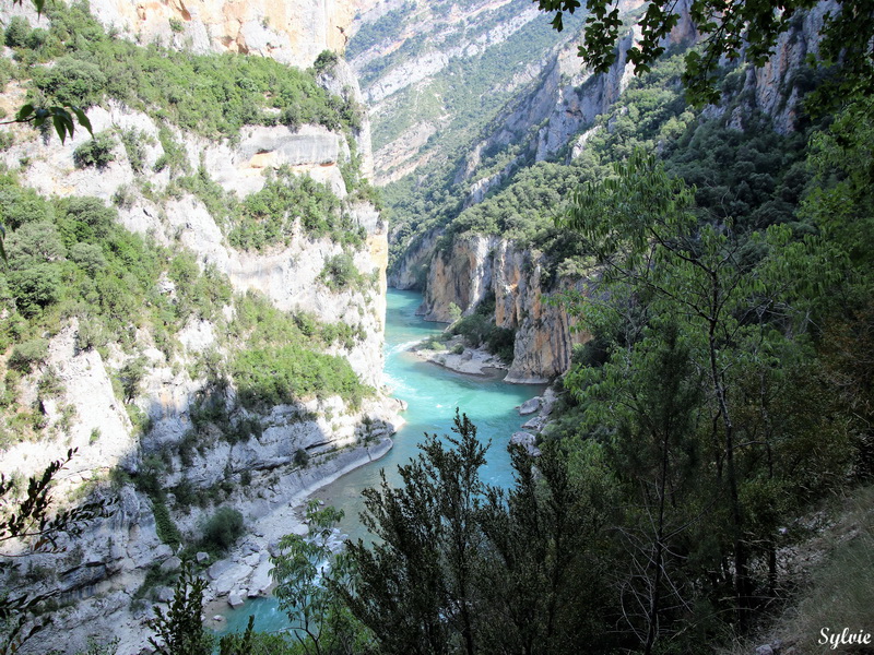 lac de mediano gorge el entremon6