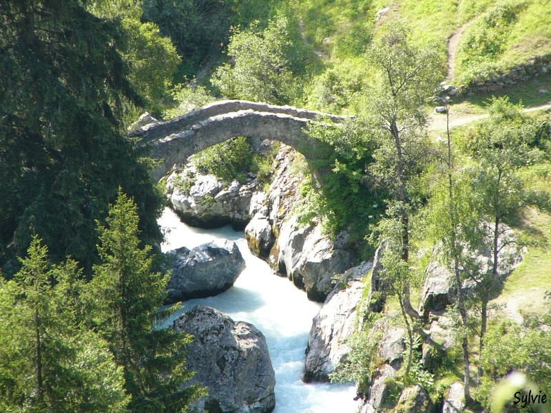 pont-romain-la-lavey