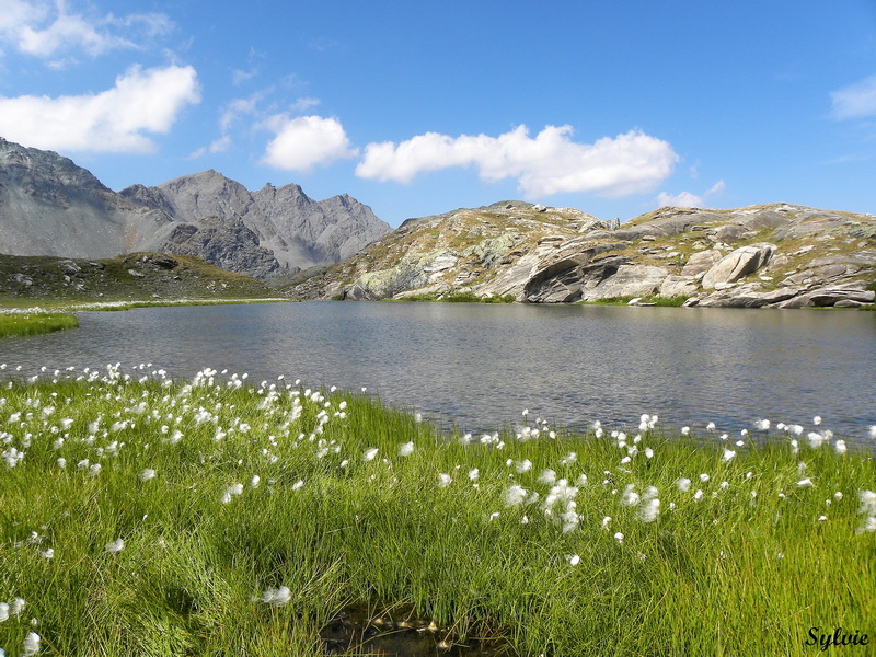 refuge et lac de la blanche lac blanchet inferieur9